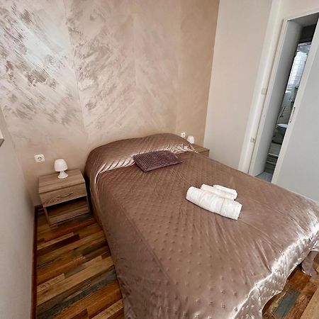Navial 1 Hotel Gabrovo Eksteriør billede