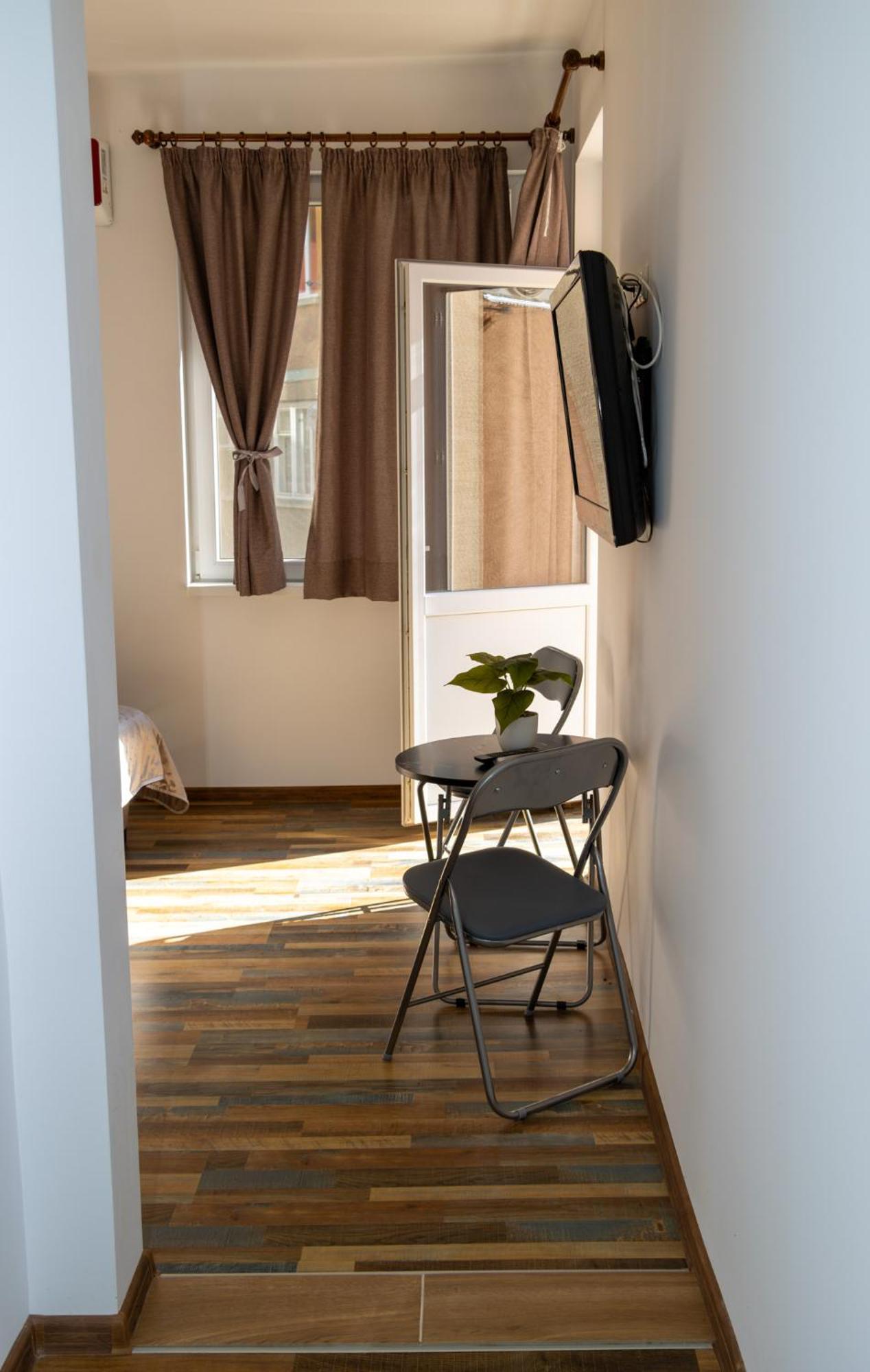 Navial 1 Hotel Gabrovo Eksteriør billede