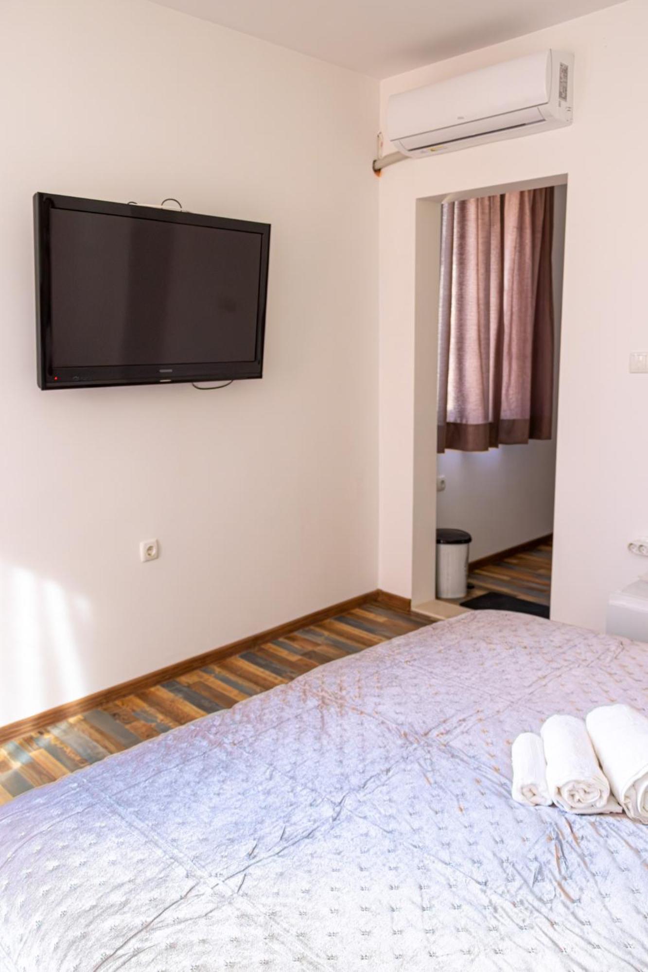 Navial 1 Hotel Gabrovo Eksteriør billede